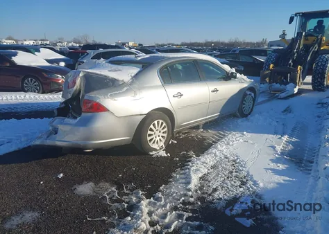 2008 Buick Lucerne Cx z USA, uszkodzony, nr VIN 1G4HP572X8U120942